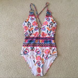 One-piece deep-v front swimsuit
